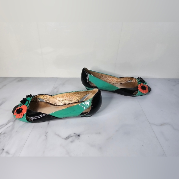 Poetic License Retro Patent Leather Color Block Flower Flats 7.5 - Picture 5 of 10